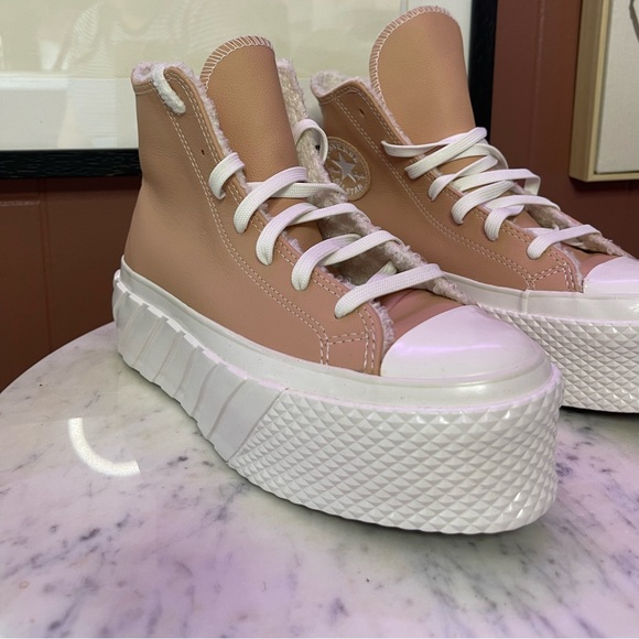 Convers Platform Sherpa Sneakers- NEW - Picture 4 of 14